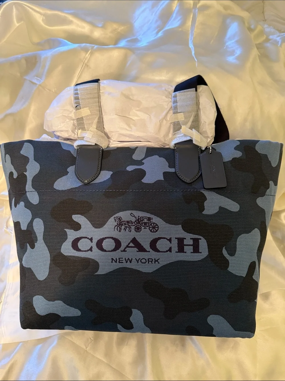 💙Coach NWT Blue & Black Camo Canvas Small Tour Tote